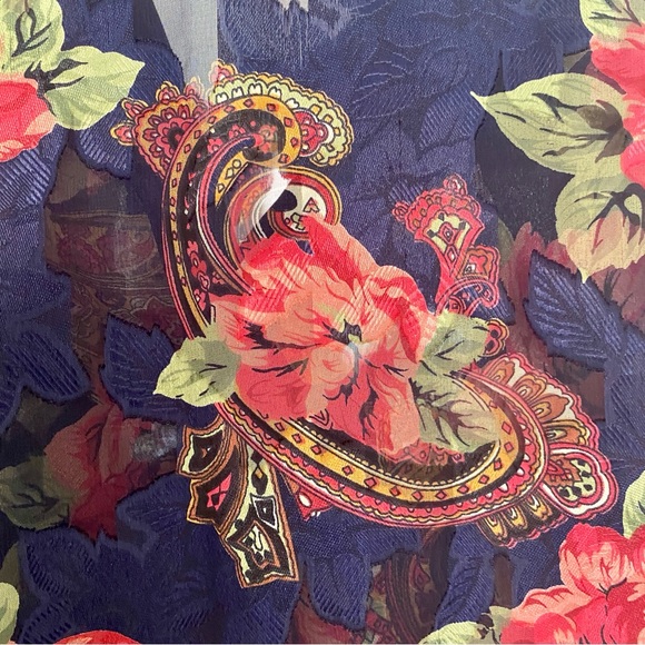 Victoria’s Secret Vintage Button Down Floral Nightshirt/Nightgown - Picture 6 of 9